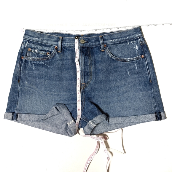 GRLFRND Karlie Cuffed Distressed Jean Short sz 27 - Picture 7 of 8
